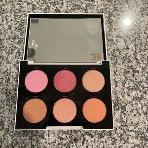 Urban Decay X Gwen Stefani Blush Palette